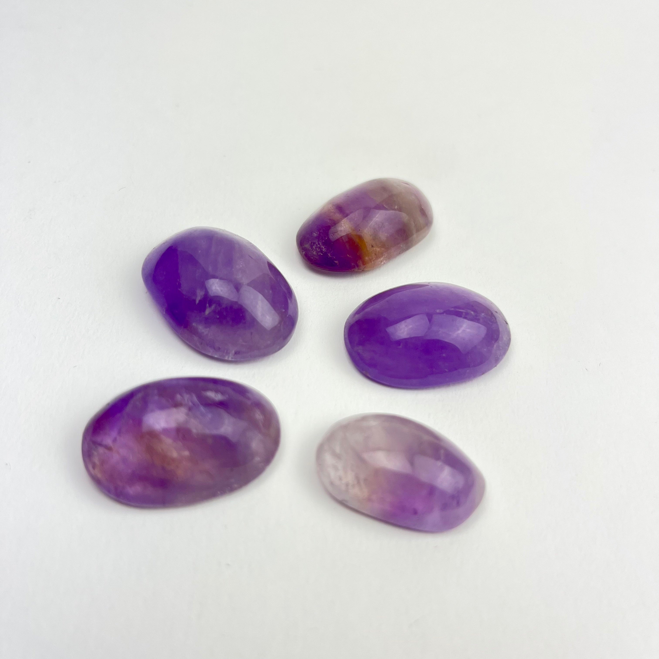 *Maraba Amethyst | Cabochons | 20-30mm *Maraba Amethyst | Cabochons | 20-30mm
